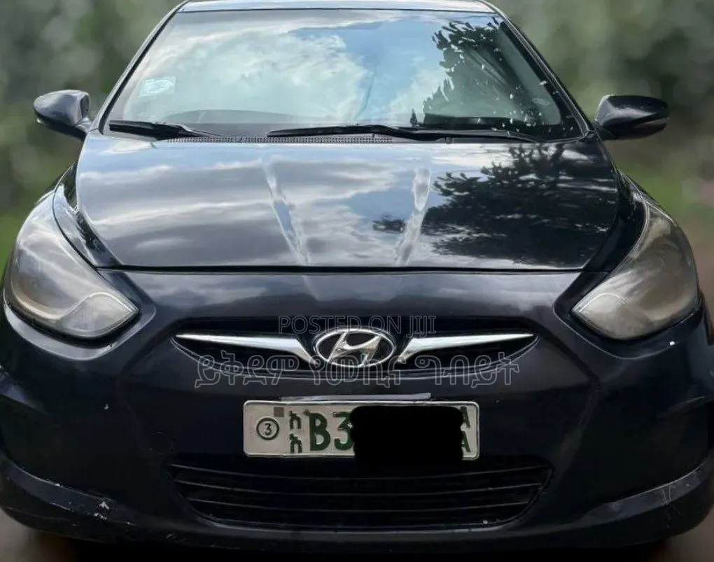 Hyundai Accent 2012 Gray