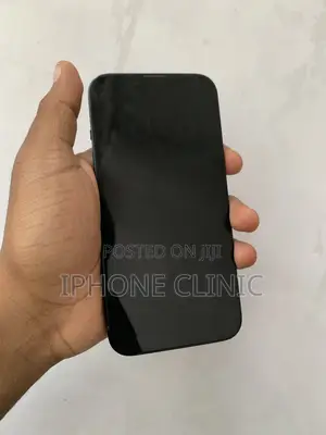 New Apple iPhone 13 128 GB Red