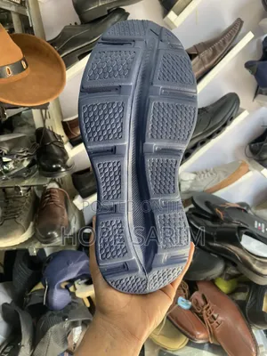 READY Urban Fashion Blade Sneakers:
