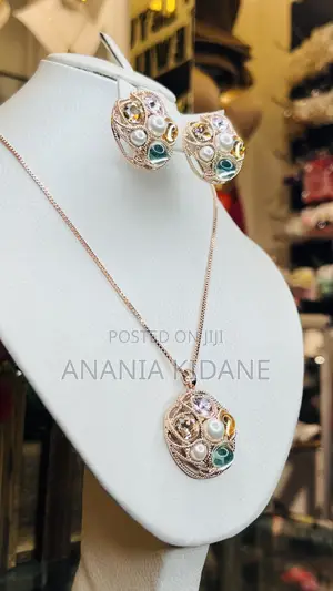 Queens Jewelry
