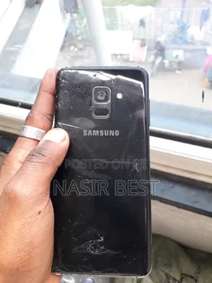 New Samsung Galaxy A8 32 GB Black