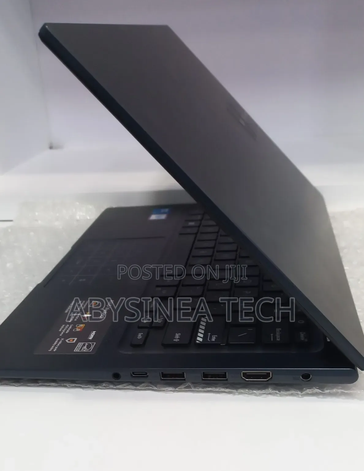 New Laptop Asus Vivobook 14 16GB Intel Core i5 SSD 512GB