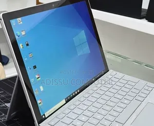 New Laptop Microsoft Surface 8GB Intel Core i5 SSD 256GB