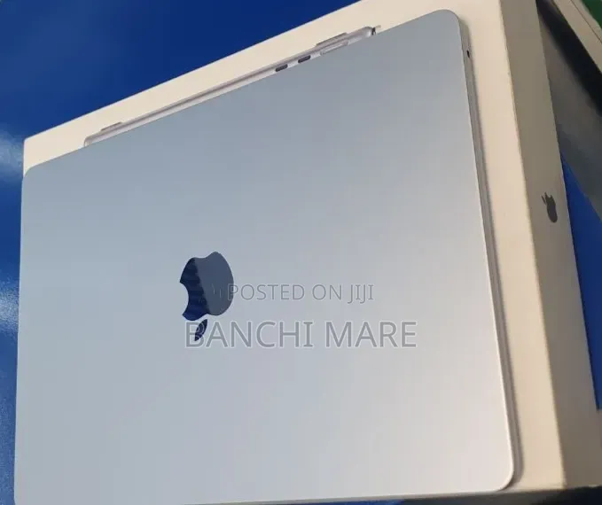New Laptop Apple MacBook Air 2025 M4 16GB Apple M4 SSD 512GB