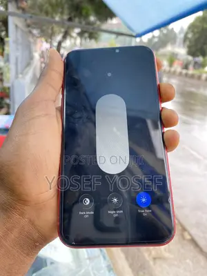 Apple iPhone 11 128 GB Red