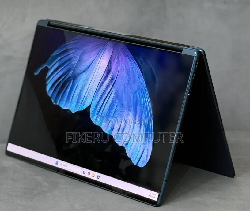 New Laptop Lenovo Yoga Book 9i 16GB Intel Core Ultra 7 SSD 1T