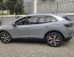 Volkswagen ID.4 2022 Gray