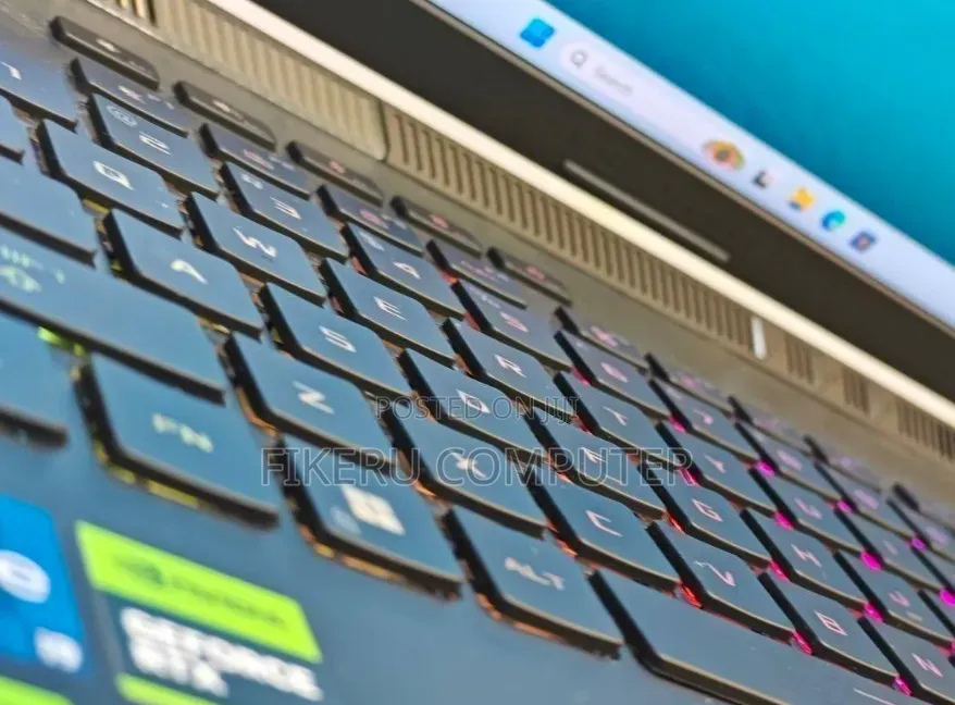 New Laptop Asus ROG Strix G15 16GB Intel Core i9 SSD 1T