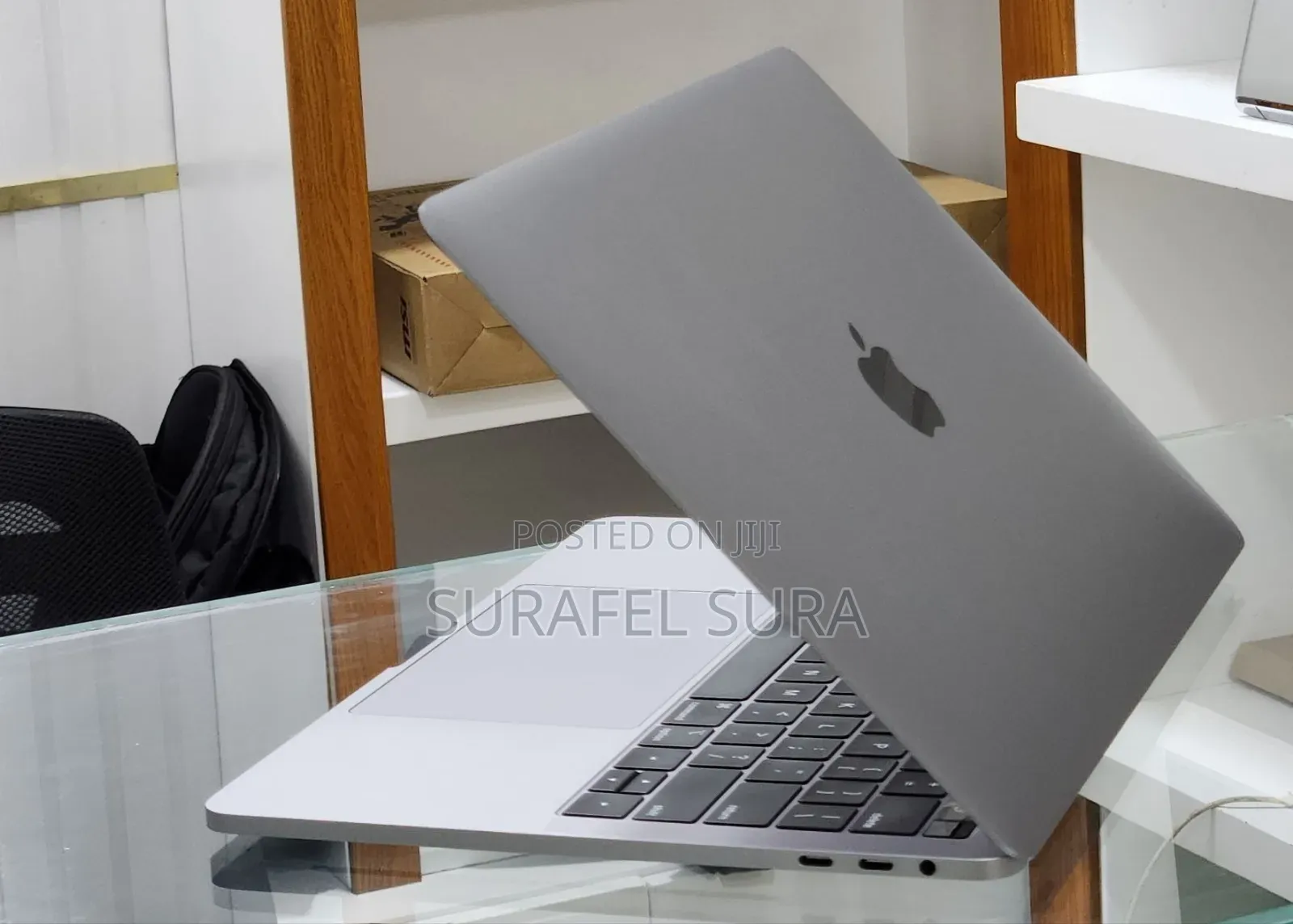 New Laptop Apple MacBook Pro 2019 16GB Intel Core i7 SSD 512GB