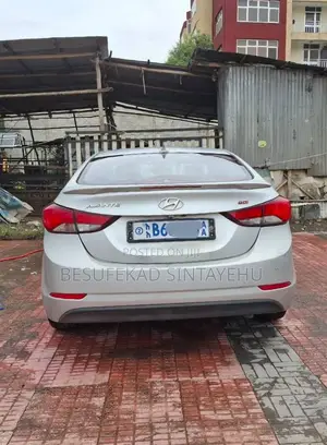 Hyundai Avante 2015 Silver