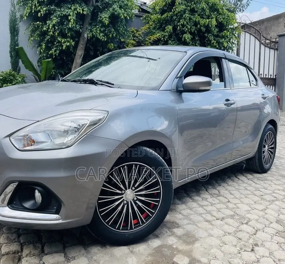Suzuki Dzire 2022 Silver