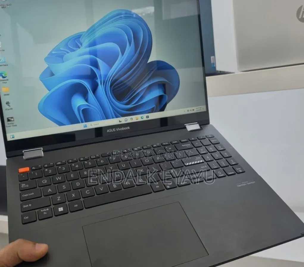 New Laptop Asus VivoBook 15 X505BA 16GB Intel Core i5 SSD 512GB