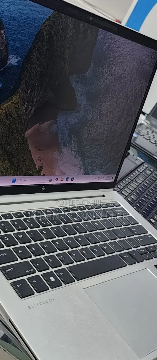 New Laptop HP EliteBook 840 G9 16GB Intel Core i7 SSD 512GB