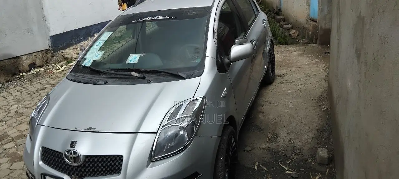 Toyota Yaris 2007 Silver