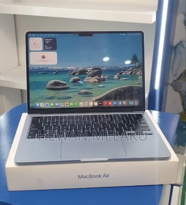 New Laptop Apple MacBook Air 2025 M4 16GB Apple M4 SSD 512GB