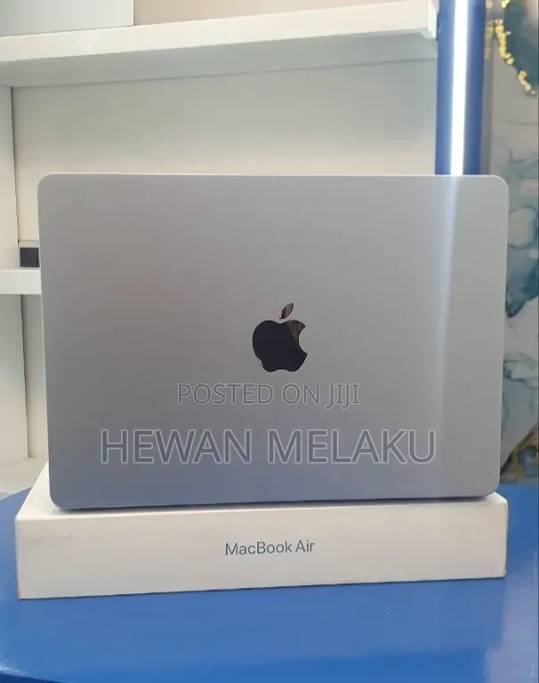 New Laptop Apple MacBook Air 2025 M4 16GB Apple M4 SSD 512GB