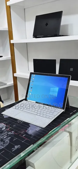 New Laptop Microsoft Surface Pro 7 8GB Intel Core i5 SSD 256GB