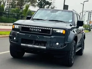 Toyota Land Cruiser Prado 2024 Black