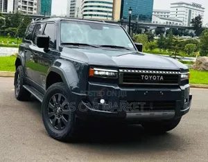 Toyota Land Cruiser Prado 2024 Black