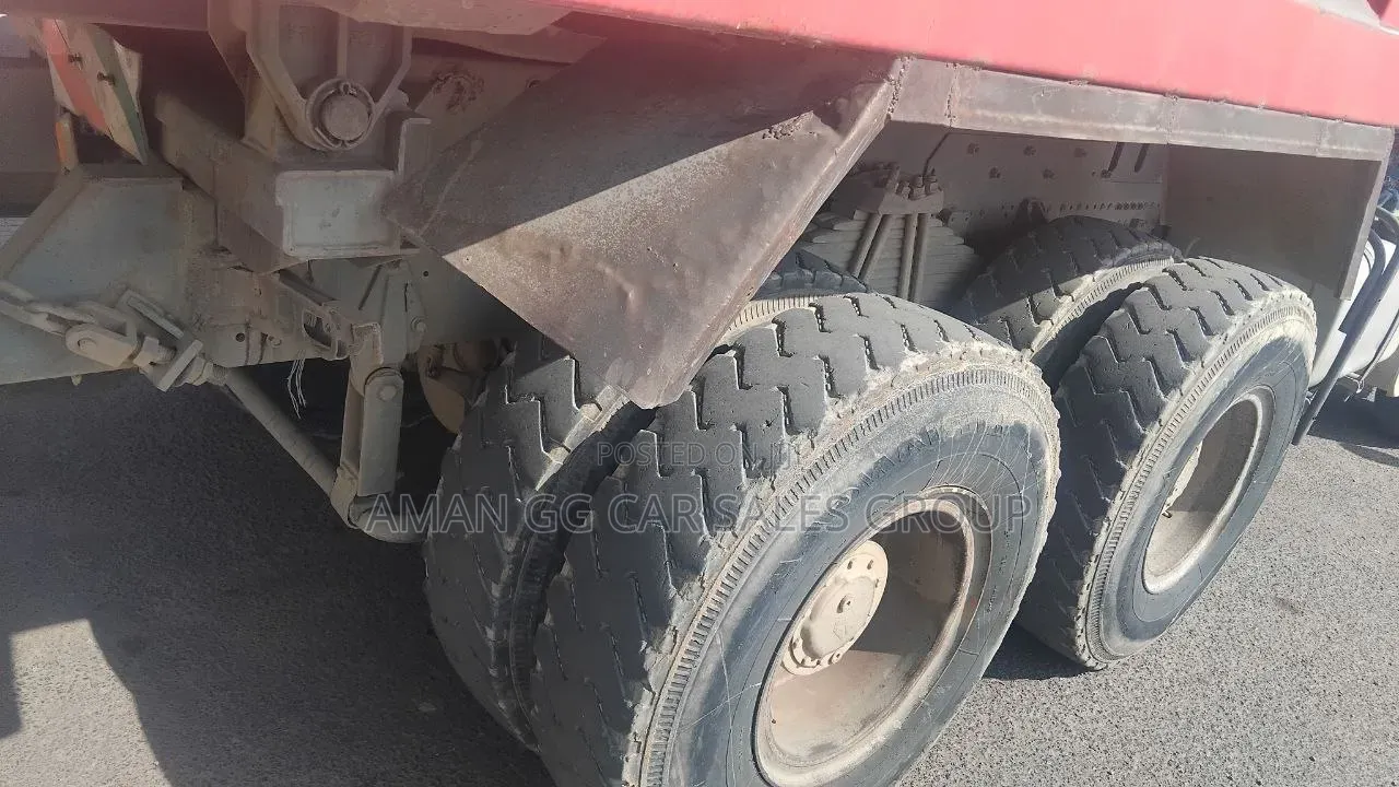 Dump Truck. 2017