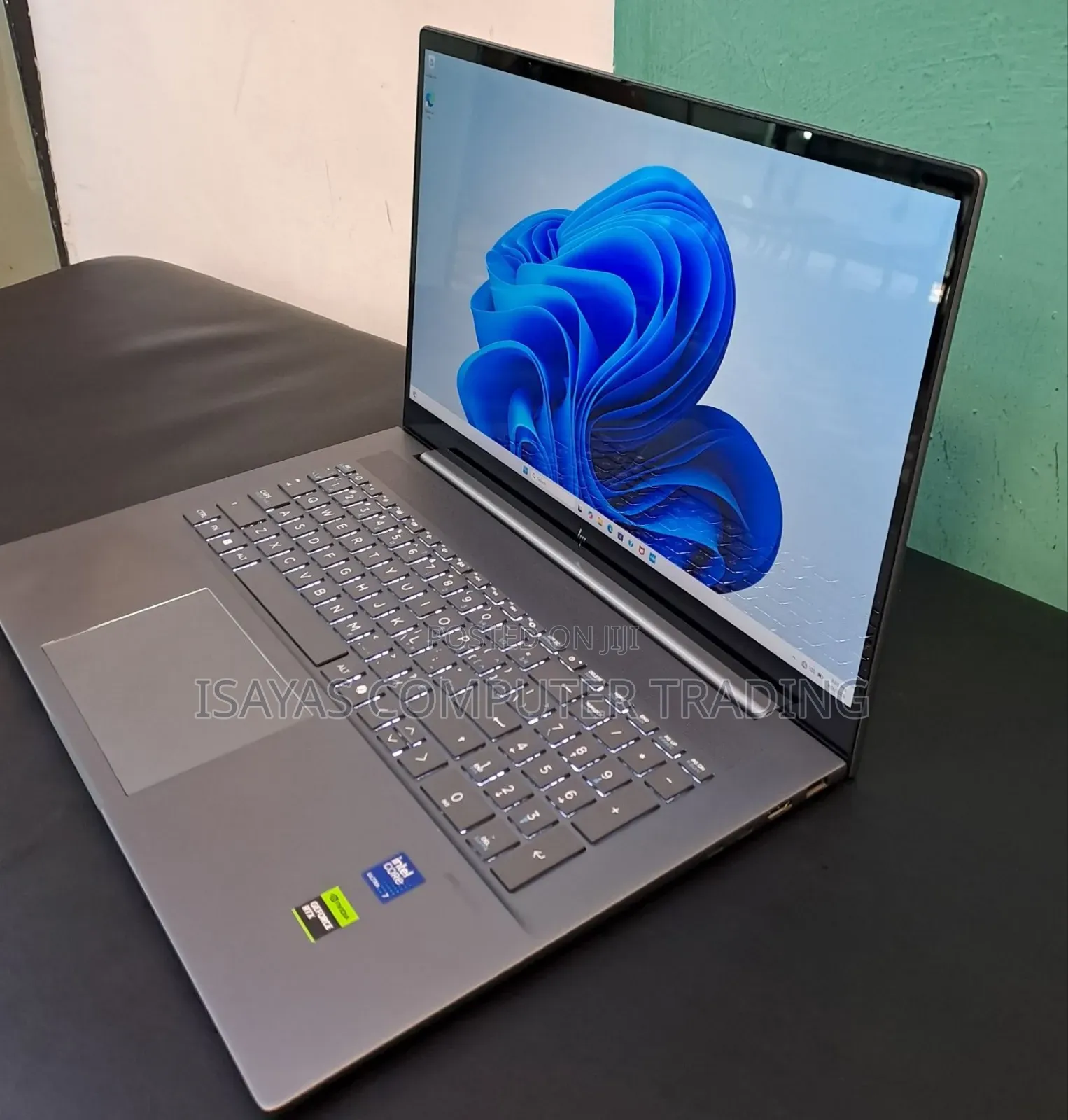 New Laptop HP Envy 17 16GB Intel Core Ultra 7 SSD 1T