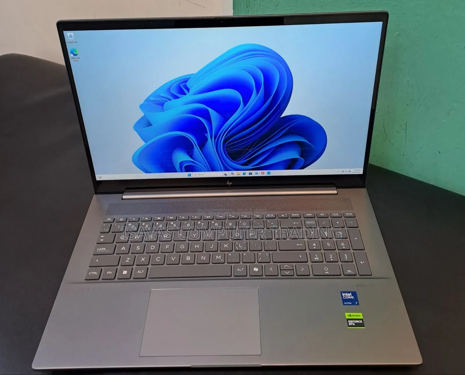 New Laptop HP Envy 17 16GB Intel Core Ultra 7 SSD 1T