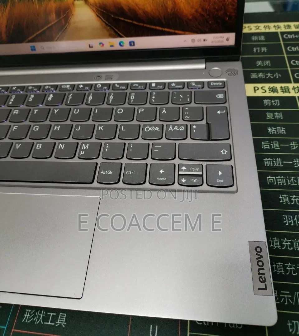 New Laptop Lenovo 16GB Intel Core i7 SSD 512GB