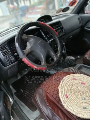Mitsubishi L200 1999 Red