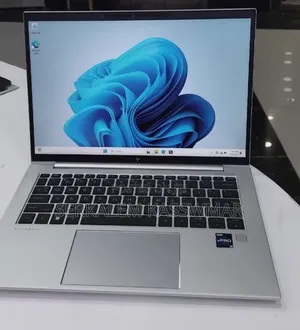 New Laptop HP EliteBook 840 10 16GB Intel Core i7 SSD 512GB