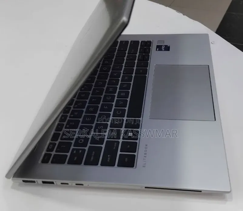 New Laptop HP EliteBook 840 10 16GB Intel Core i7 SSD 512GB