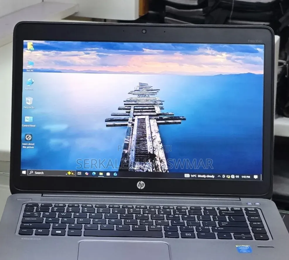 New Laptop HP EliteBook Folio 1040 G2 4GB Intel Core i5 SSD 256GB
