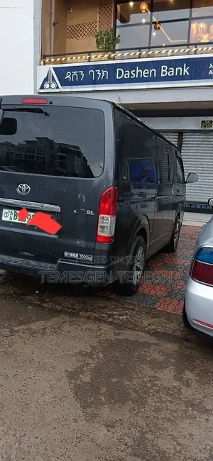 Toyota HiAce 2007 Black