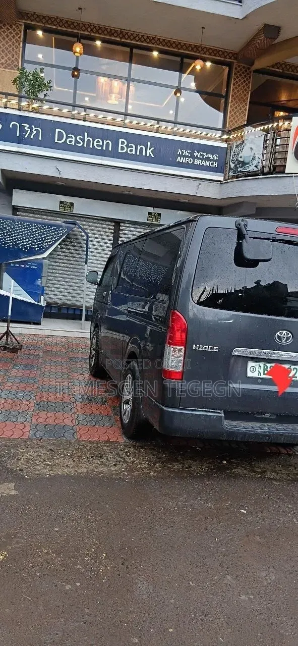 Toyota HiAce 2007 Black