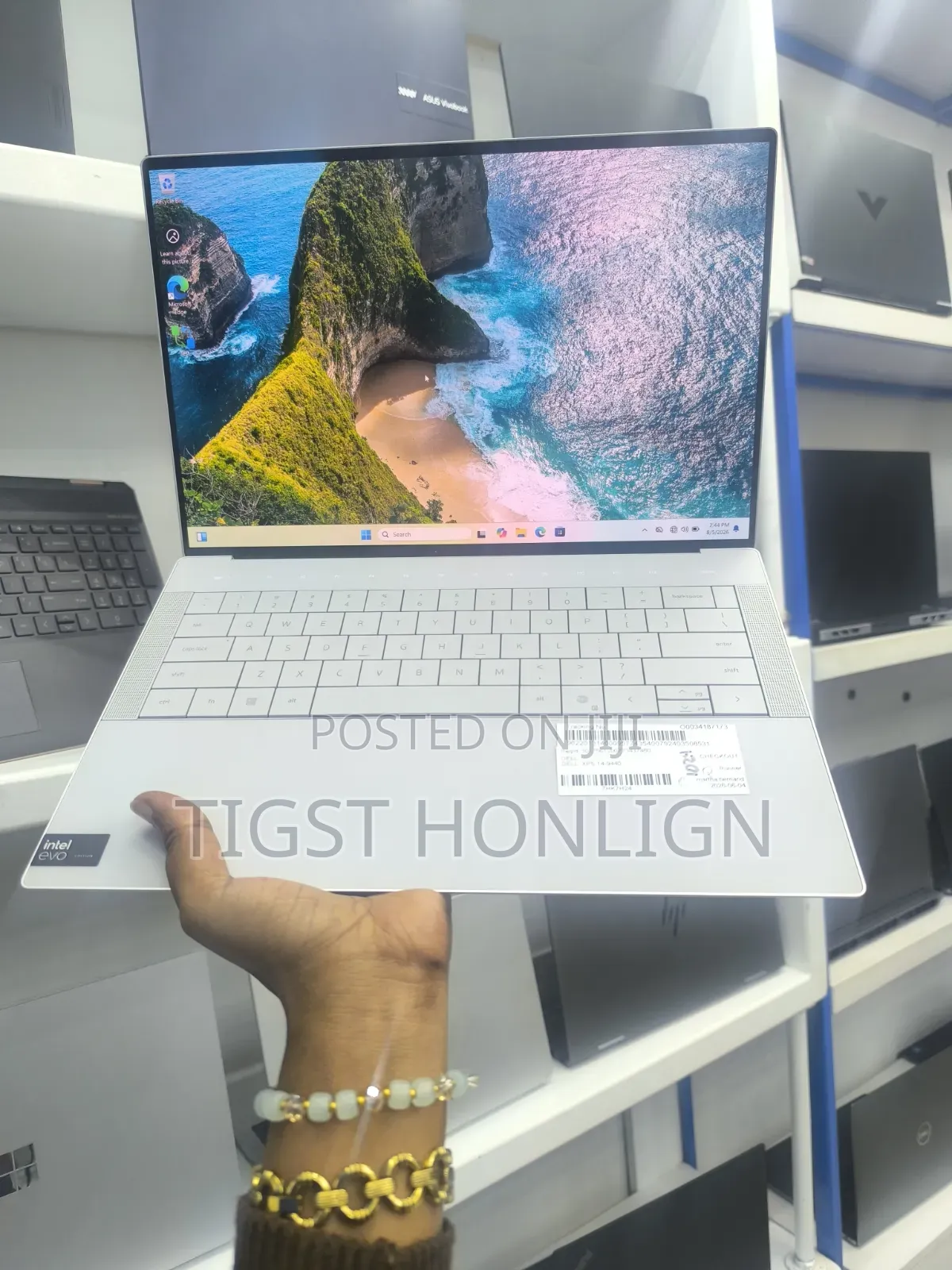 New Laptop Dell XPS 13 32GB Intel Core Ultra 7 SSD 512GB
