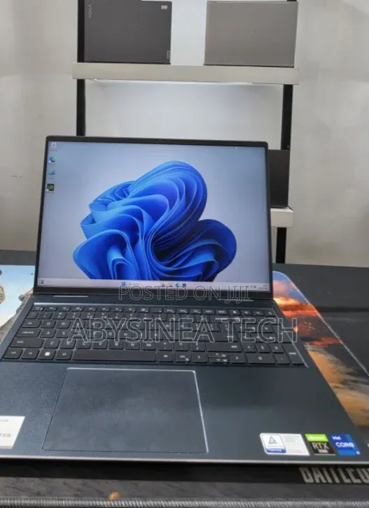New Laptop Dell Inspiron 15 16GB Intel Core i5 SSD 512GB