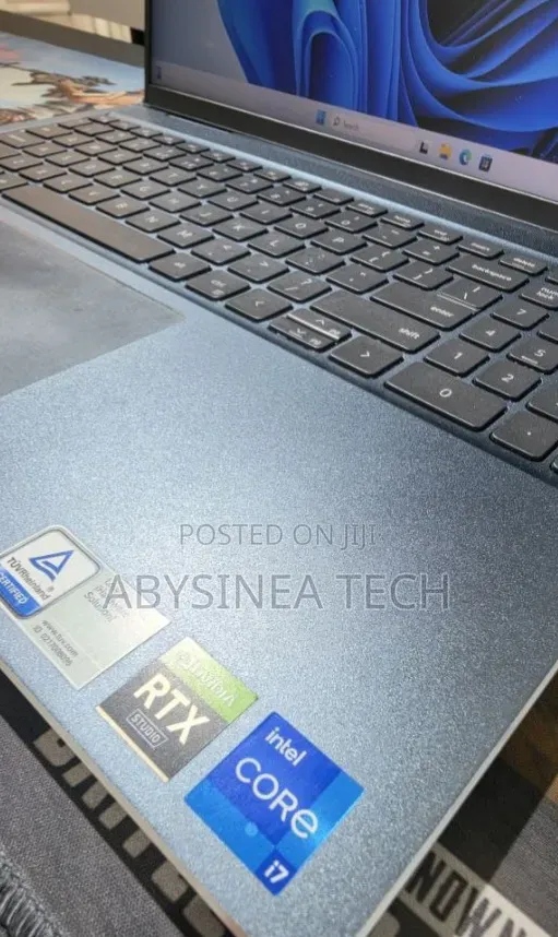 New Laptop Dell Inspiron 15 16GB Intel Core i5 SSD 512GB