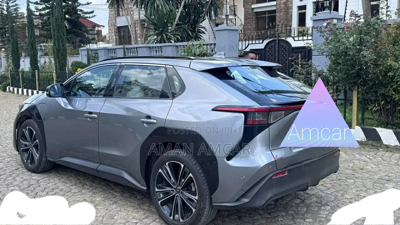 Toyota bZ4X 2022 Gray