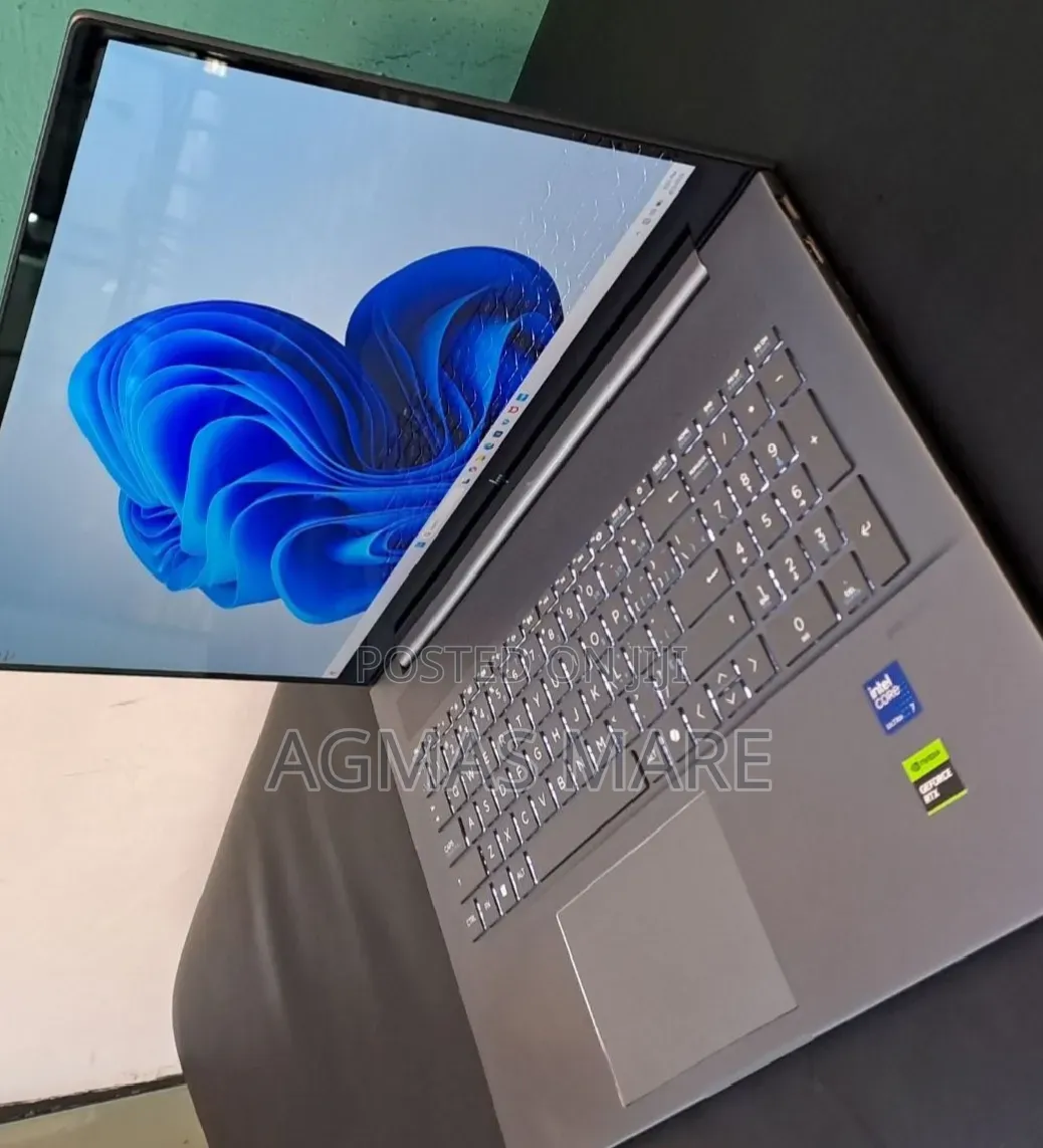 New Laptop HP Envy 17 16GB Intel Core Ultra 7 SSD 1T