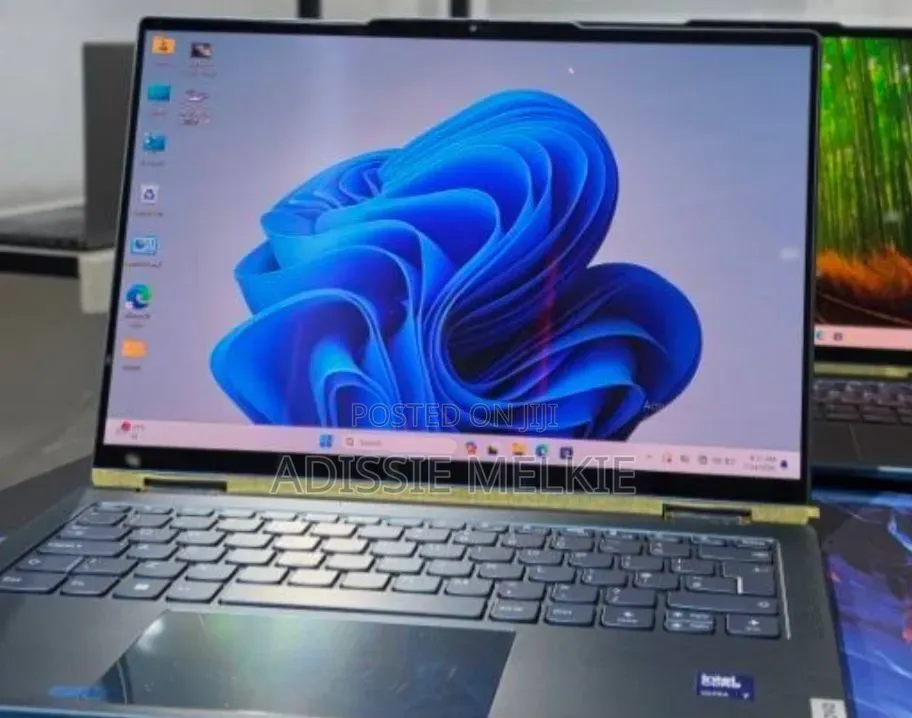 New Laptop Lenovo Yoga 7i 16GB Intel Core Ultra 7 SSD 512GB