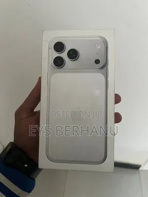 New Apple iPhone 17 Pro Max 256 GB Silver