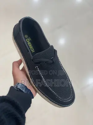Chekich Black Lightweight Loafers for Everyday Wear