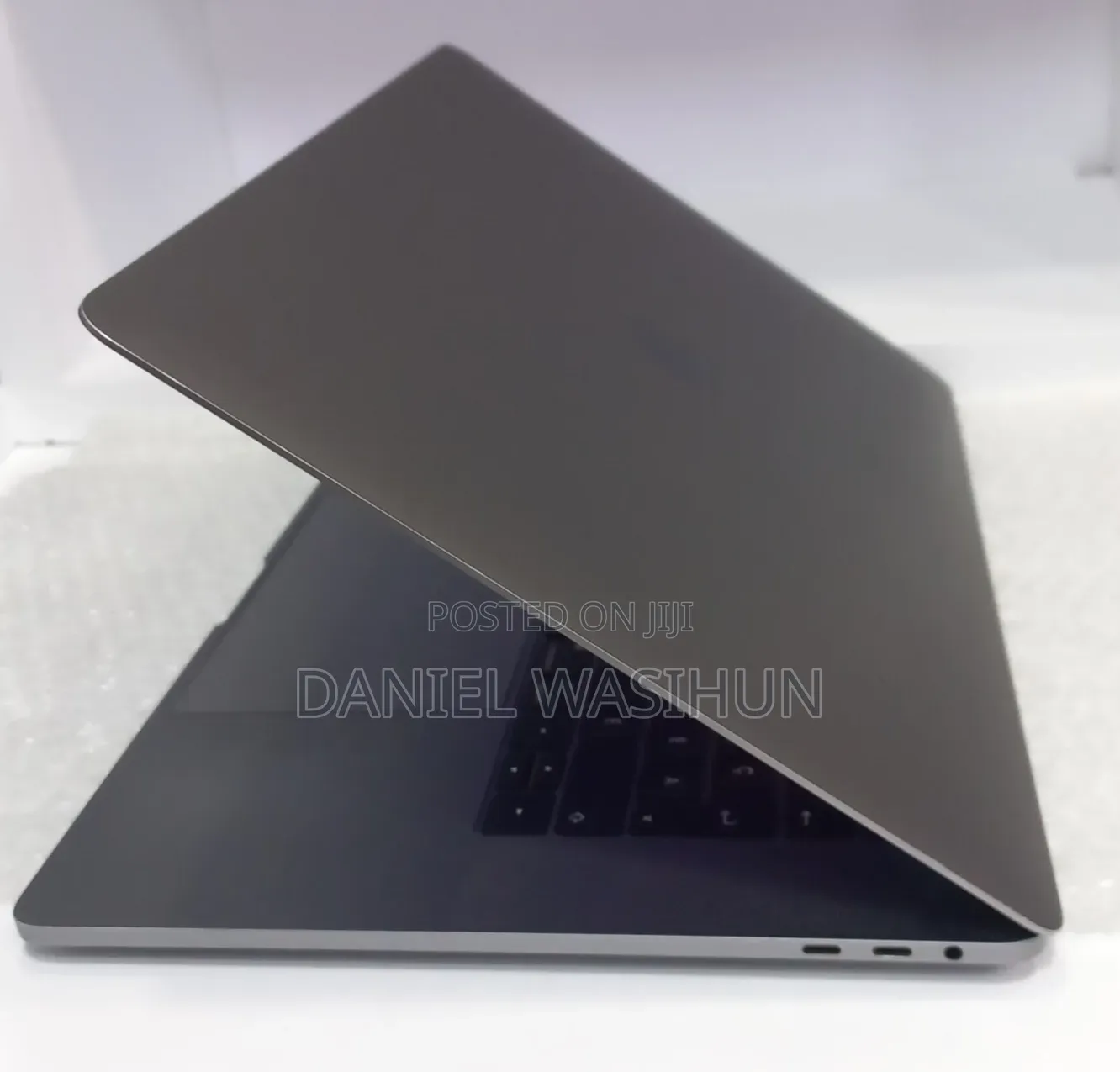 New Laptop Apple MacBook 2016 16GB Intel Core i7 SSD 512GB
