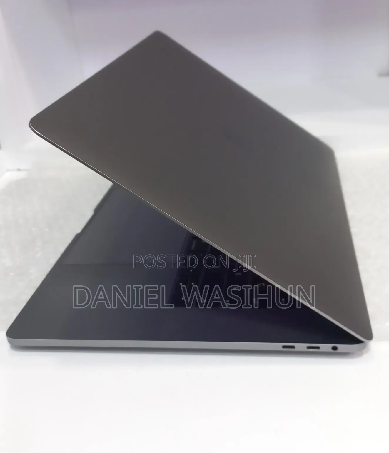 New Laptop Apple MacBook 2016 16GB Intel Core i7 SSD 512GB