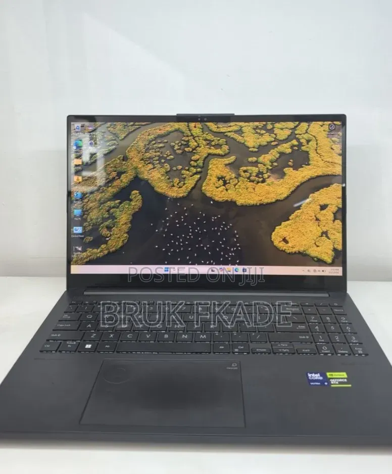 New Laptop Asus VivoBook 15 X505BA 16GB Intel Core Ultra 9 SSD 512GB
