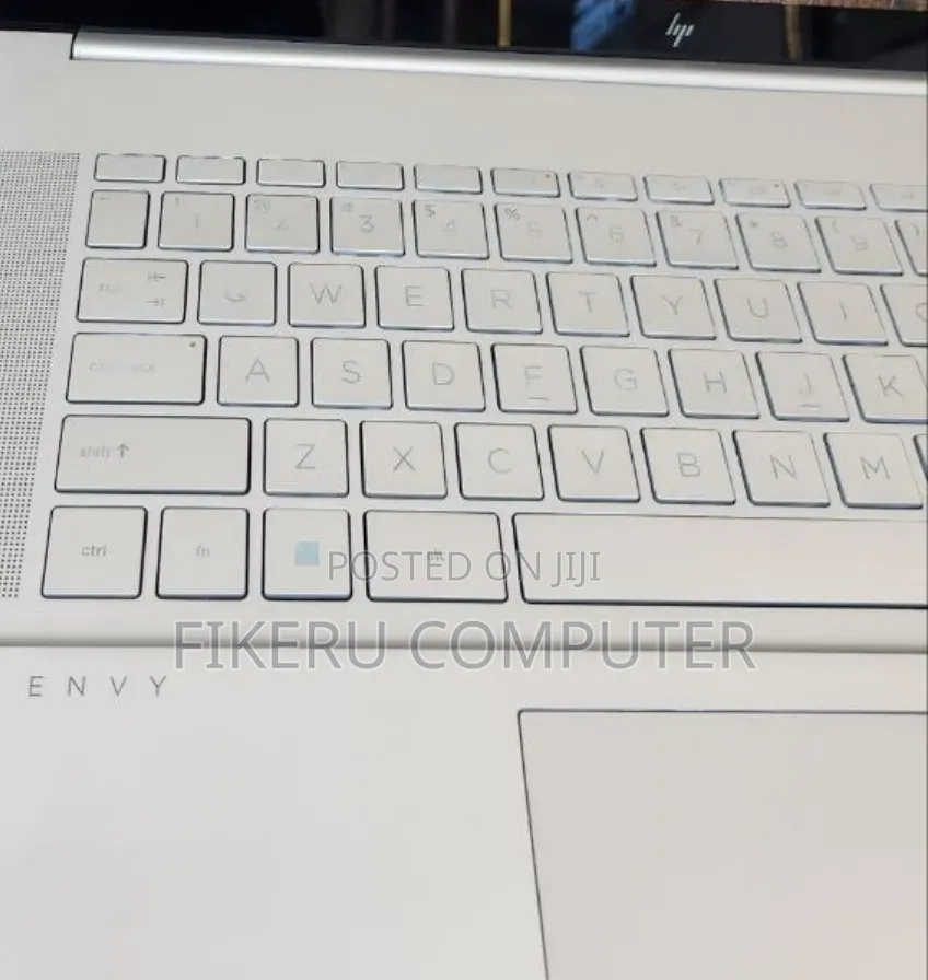 New Laptop HP Envy 13 12GB Intel Core i7 SSD 512GB