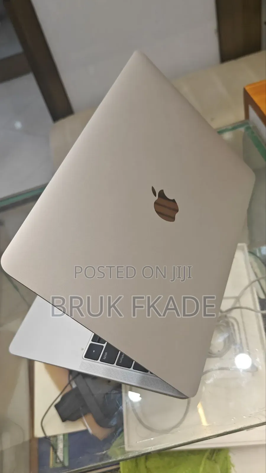 New Laptop Apple MacBook Air 2019 8GB Intel Core i5 SSD 256GB