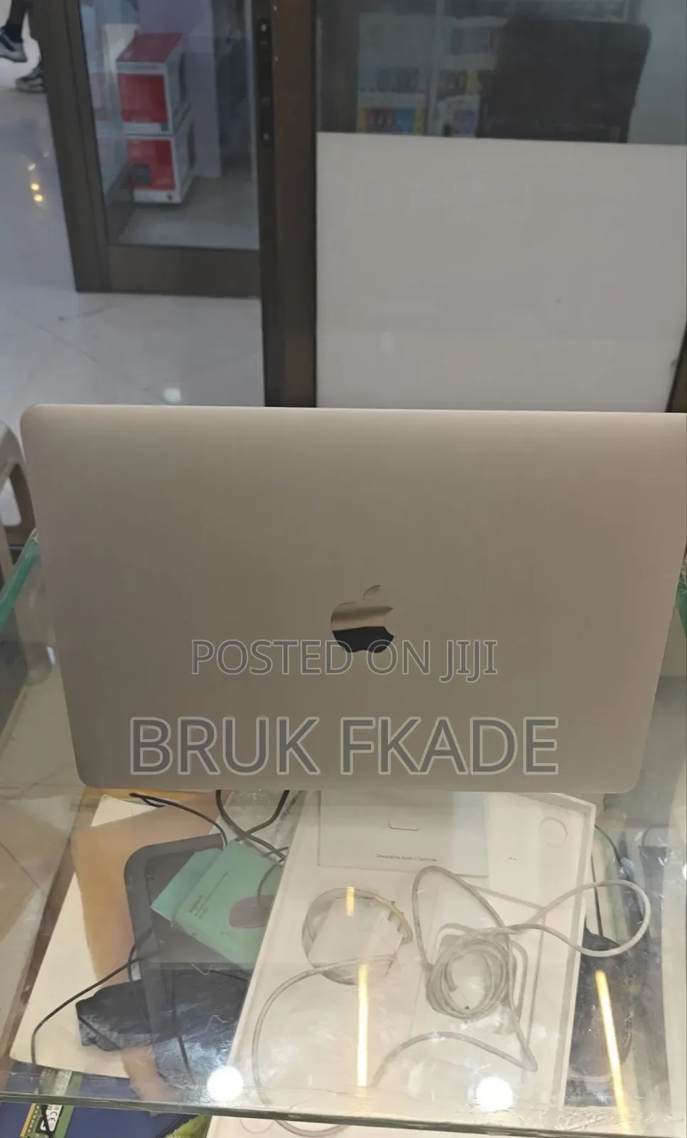 New Laptop Apple MacBook Air 2019 8GB Intel Core i5 SSD 256GB
