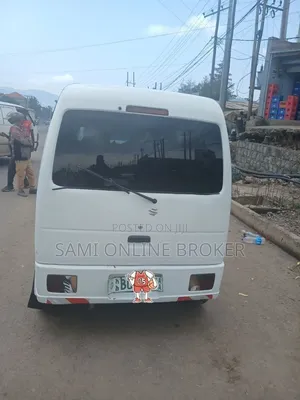 Suzuki Every Wagon 2012 White