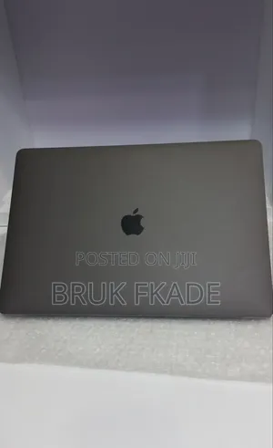 New Laptop Apple MacBook Pro 2016 16GB Intel Core i7 SSD 512GB