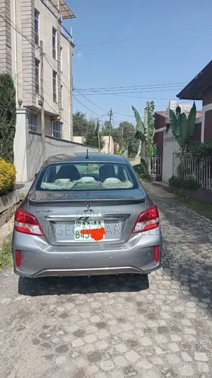 Mitsubishi Attrage 2021 Gray
